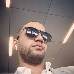 Meet your Posher, Robert